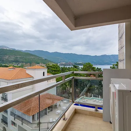 Luxury Seaside Aparthotel