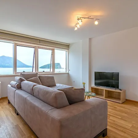 Luxury Seaside